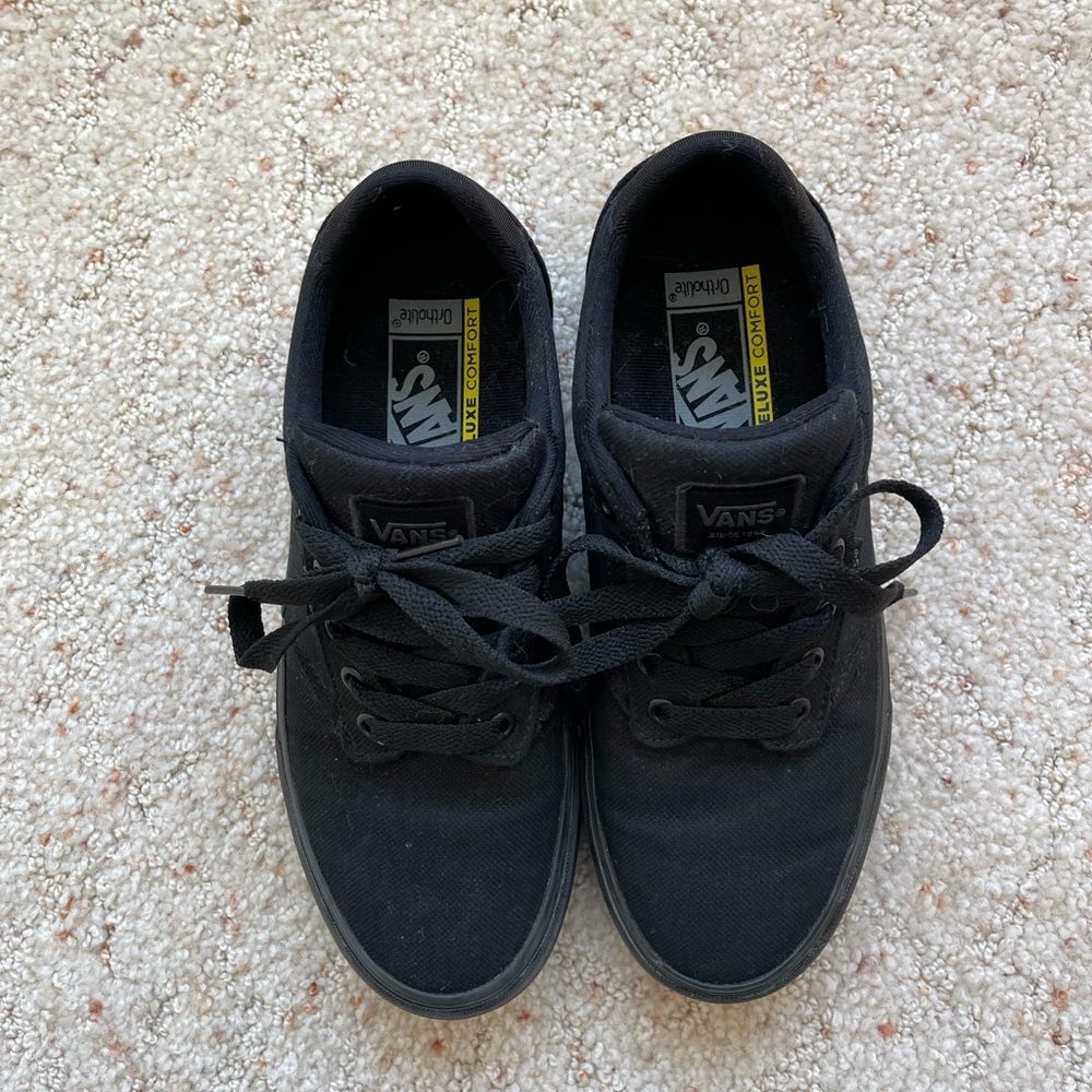 Men’s Van’s size 7.5M